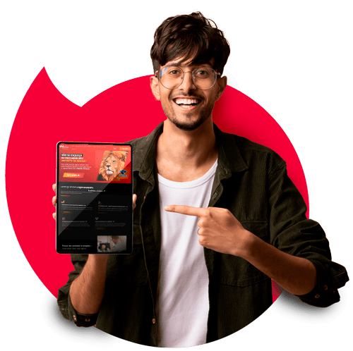 Homem Com Tablet Irpf - Sites para Contabilidade | Grupo DPG